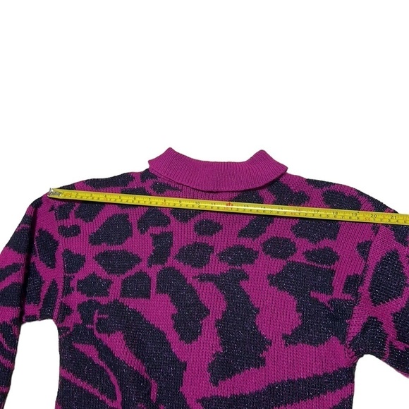 Vintage ADELE Sweater Pink/Black Animal Print Long Sleeves Size Small - Picture 11 of 11